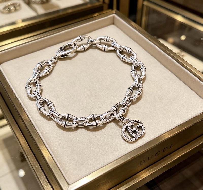 Gucci Bracelet 05yxs20